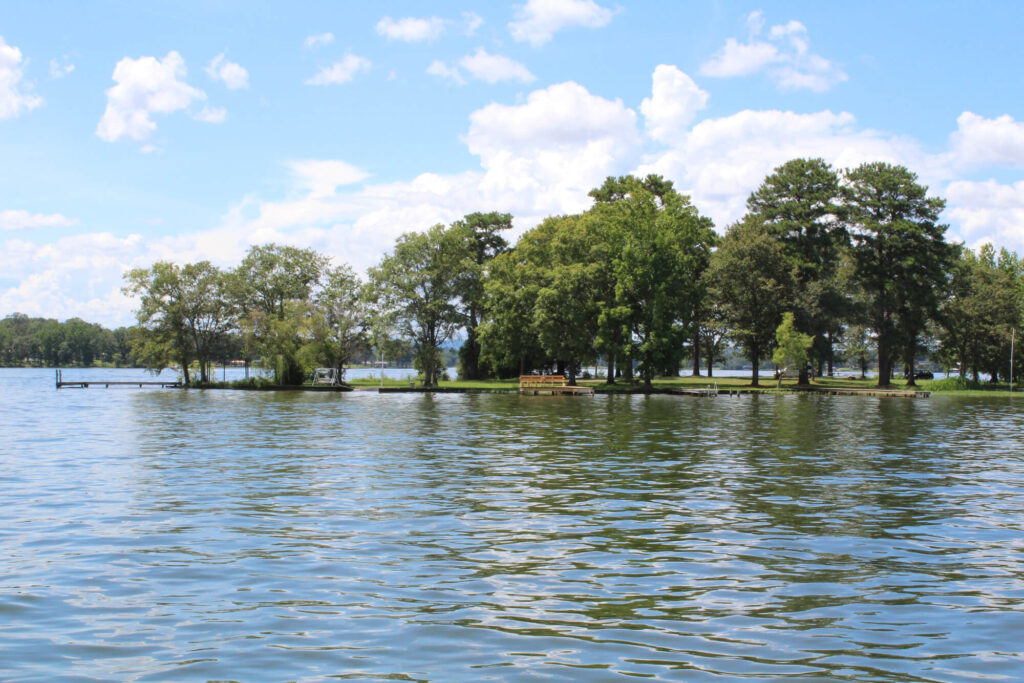 Park with a lake | Timeshare cancellation in Alabama