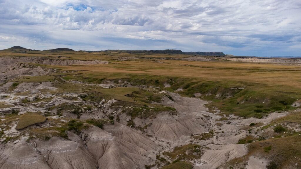 Mountains and fields on a cloudy day | Nebraska timeshare cancellation
