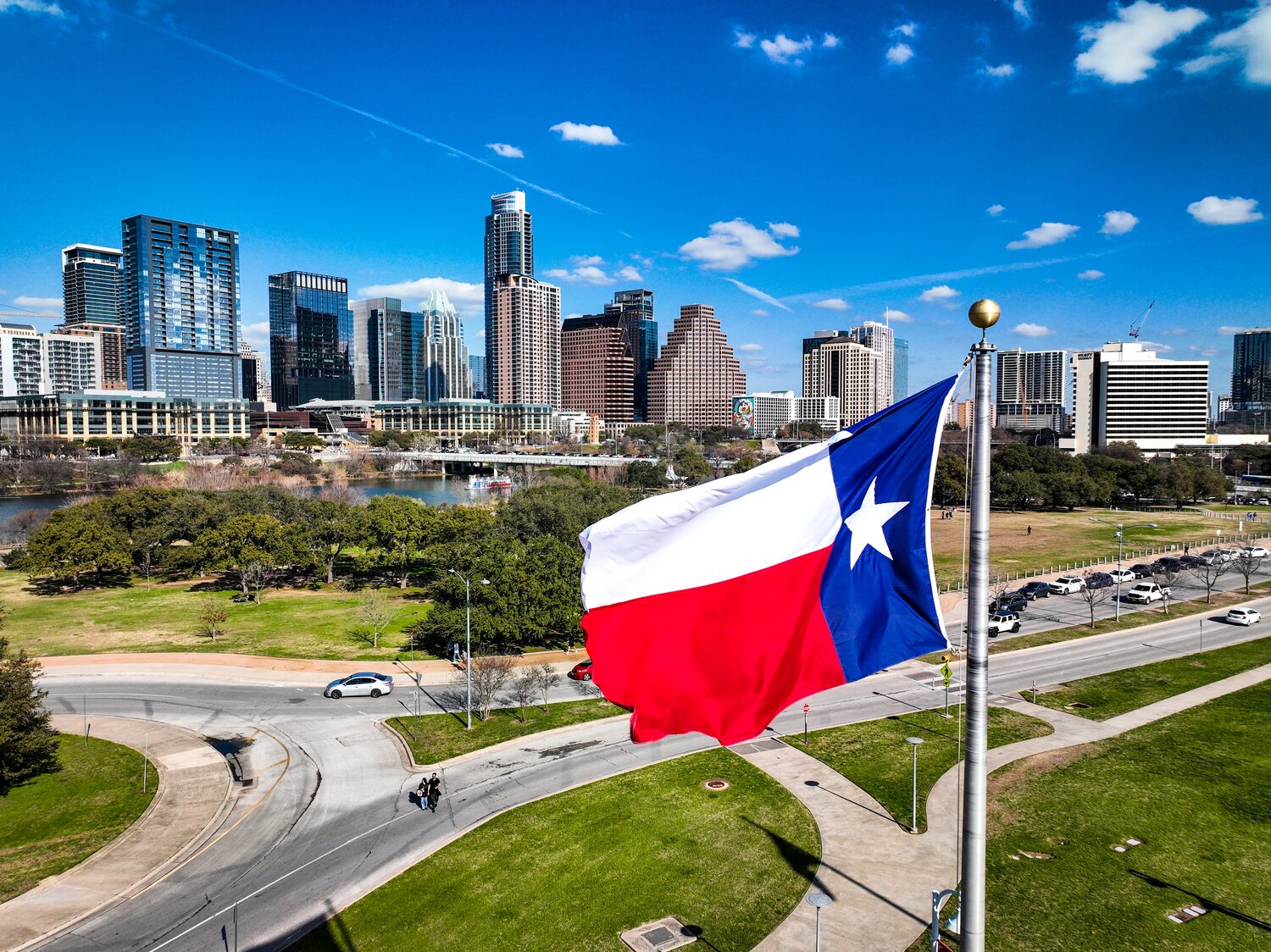 State flag waving in the wind | Texas timeshare cancellation