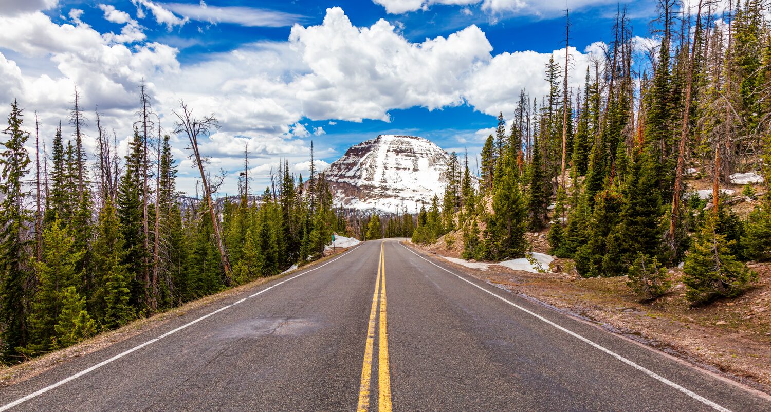 Scenic drive alongside a mountain | Utah timeshare cancellation