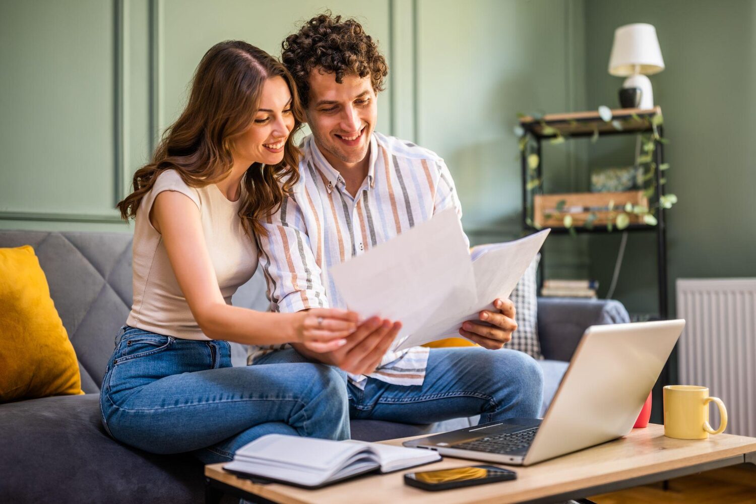 Couple reviewing questions to ask | Best timeshare cancellation company