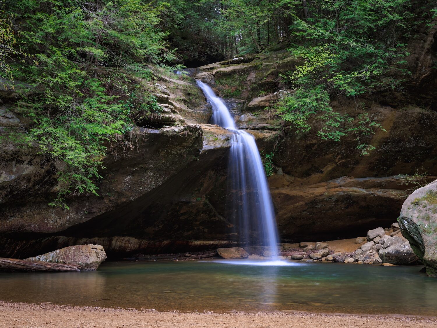 Waterfall in a park | Ohio timeshare cancellation